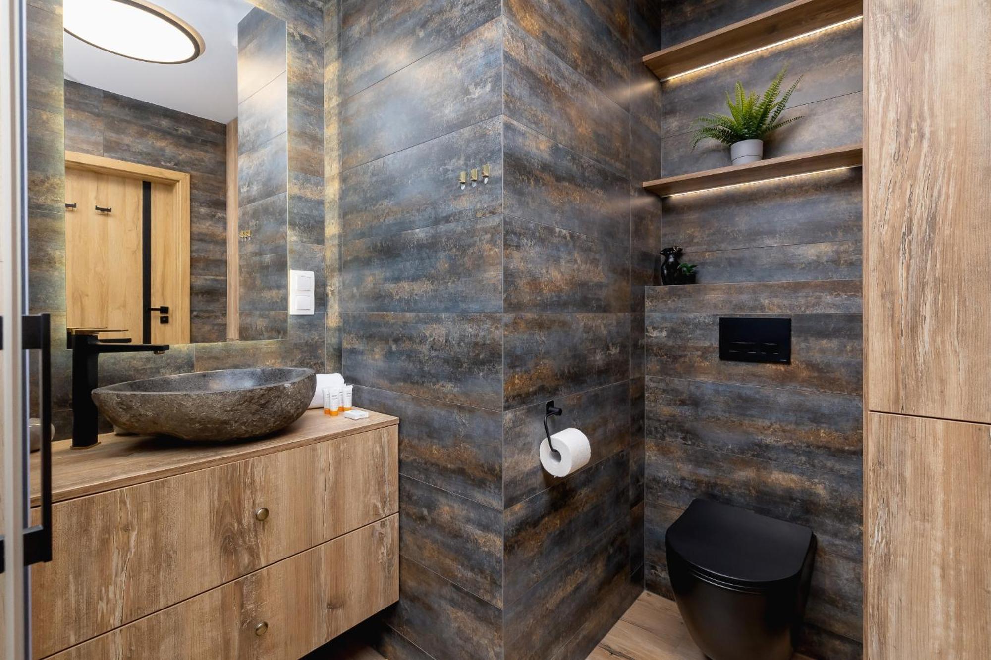 Exclusive In With Balcony, Parking, Gym And Sauna By Renters Katowice
